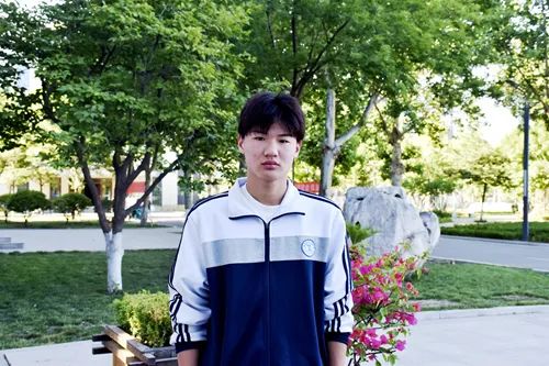 点赞!淄博机电工程学校拾金不昧好少年:赵欣舒 点赞!淄博机电工程学校拾金不昧好少年:赵欣舒