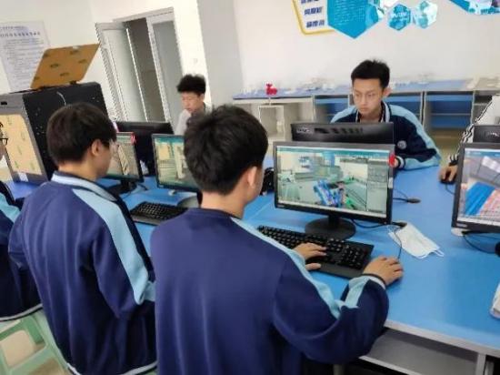 淄博机电工程学校参加第三届全国职业院校自动化产线装调虚拟仿真技能大赛获佳绩