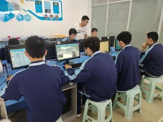 淄博机电工程学校参加第三届全国职业院校自动化产线装调虚拟仿真技能大赛获佳绩